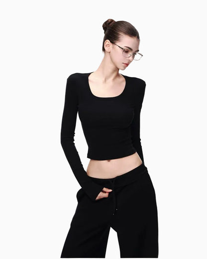 Fitted Scoop-Neck Long-Sleeve Top