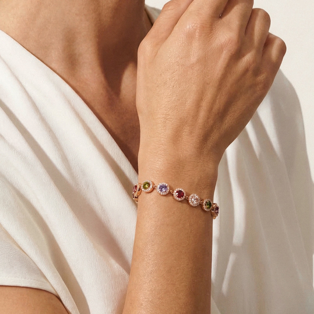 Color Halo Station Link Bracelet