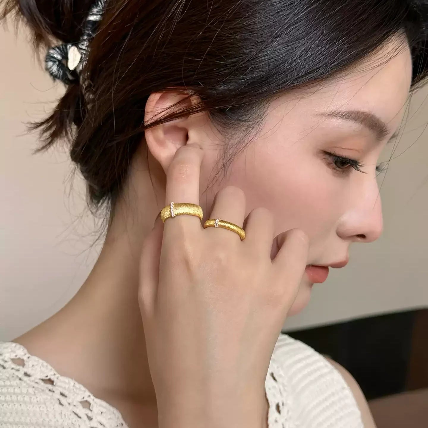 Brushed Glow Line Ring