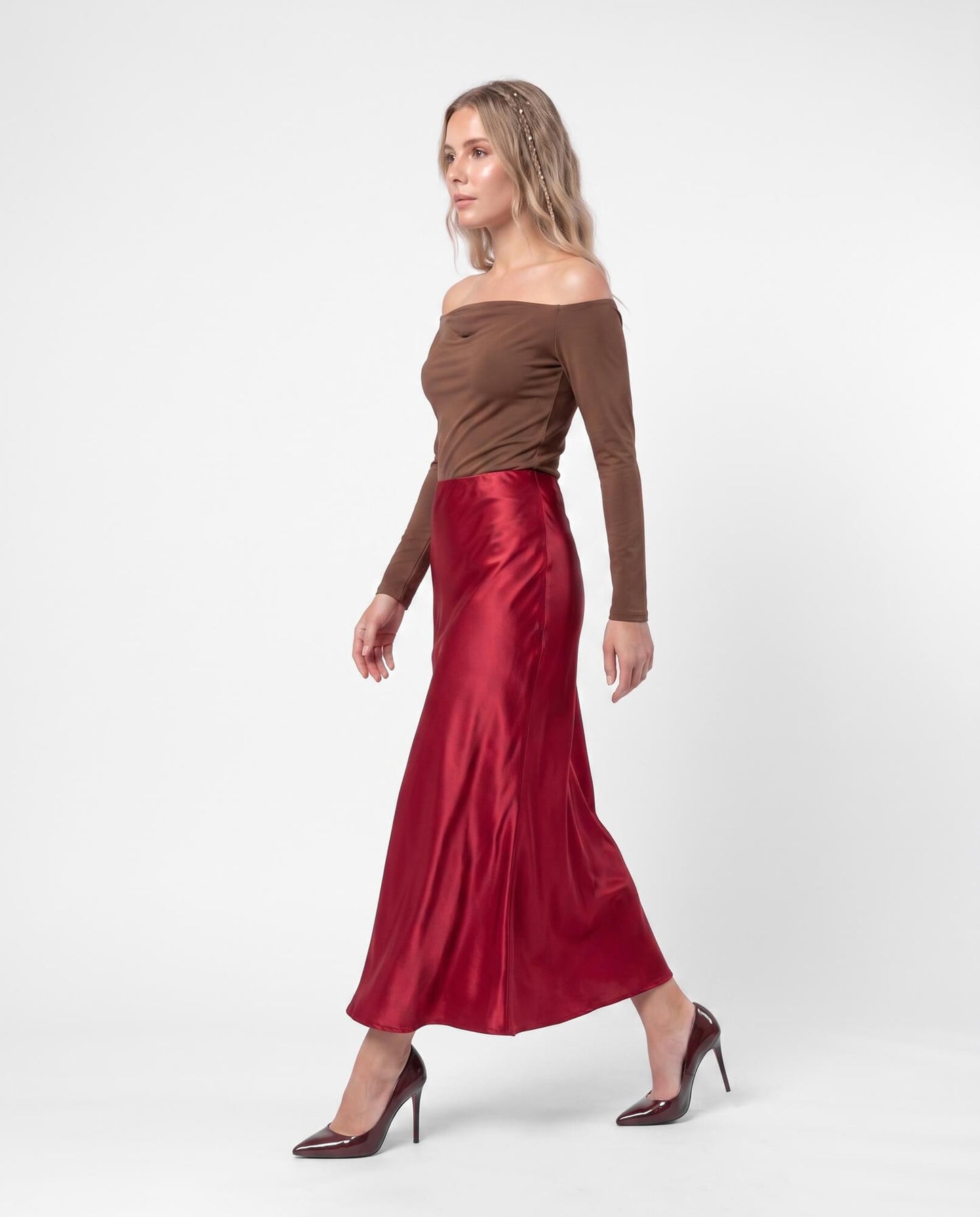 Off-Shoulder Long Sleeve Fitted Top
